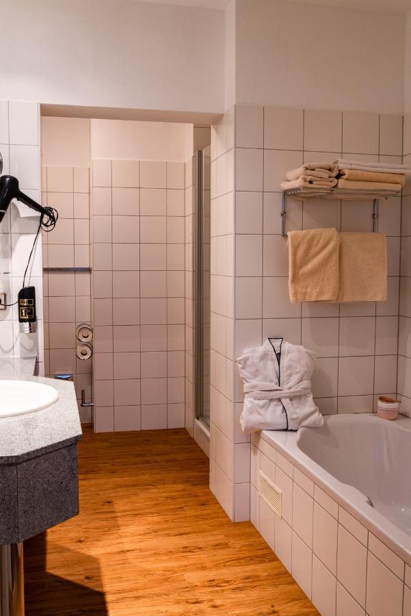 Hotel Blauer Engel アウエ エクステリア 写真